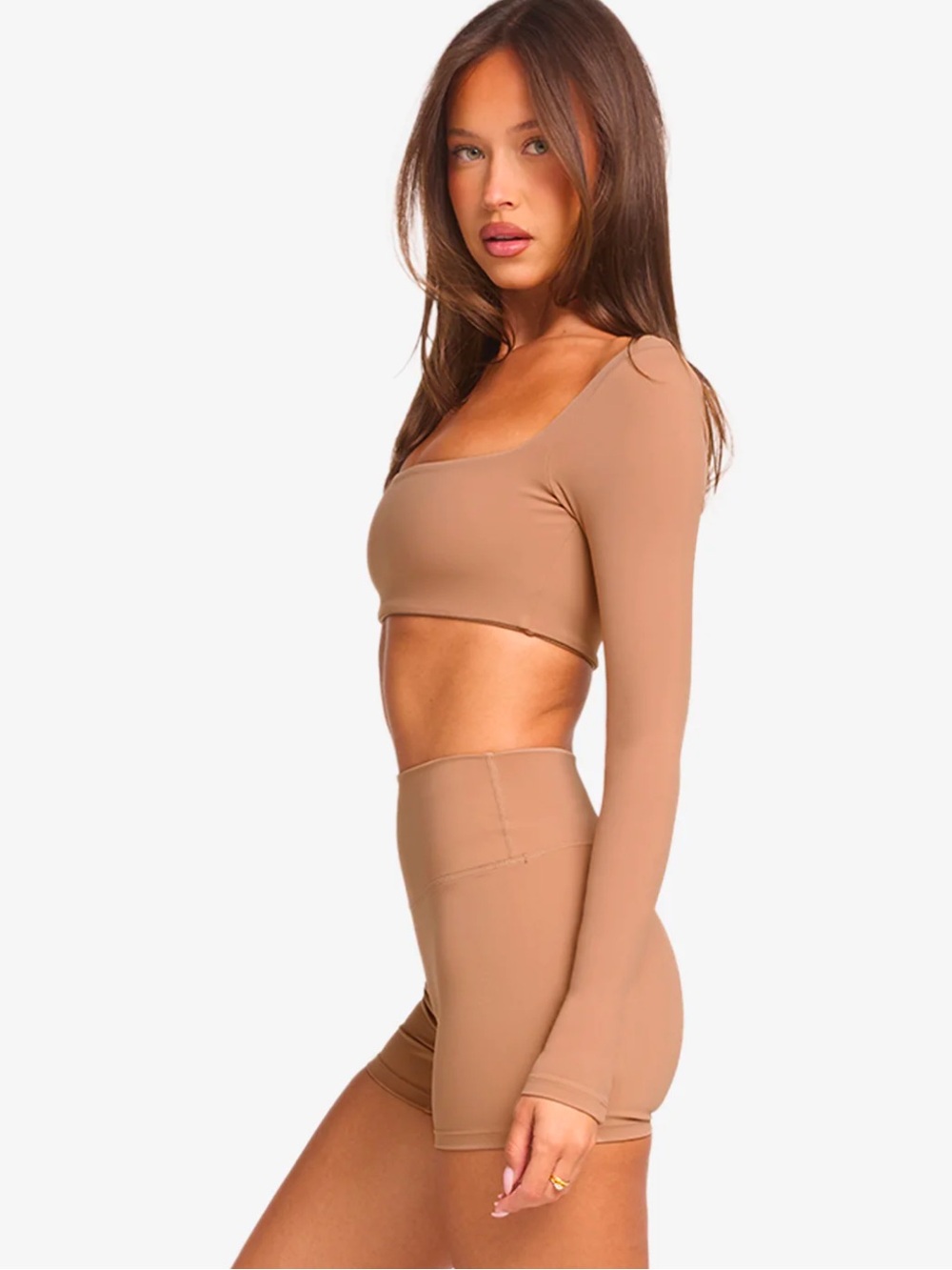 CSB CROP SHOP BOUTIQUE Freedom Scoop Long Sleeve Crop - Toffee - XS